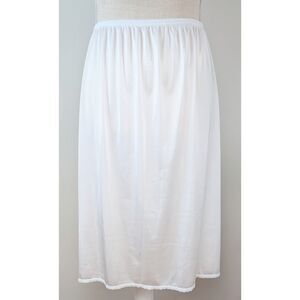 Vassarette Womens Half Slip Skirt 2XL Lace Trim Back Slit 100% Nylon White Knee